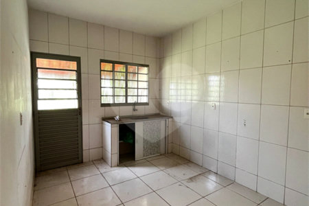 Casa à venda com 2 quartos, sendo 1 suíte, em Therezinha Piedade, Itapetininga, SP