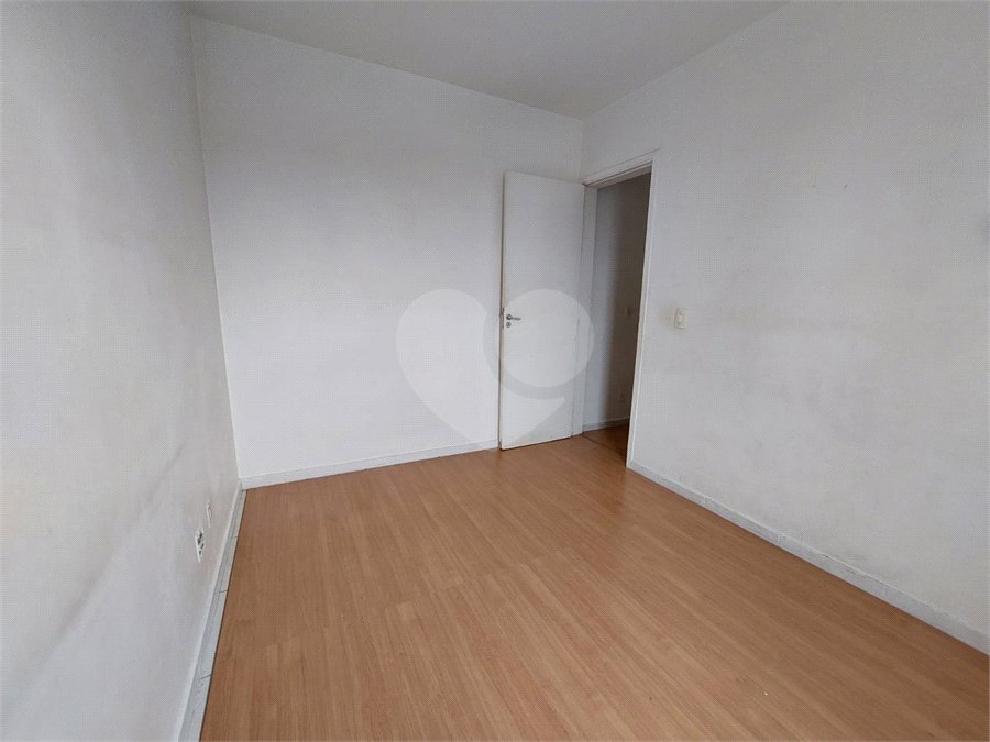 Apartamento à venda com 2 quartos em Vila Anastácio, São Paulo, SP