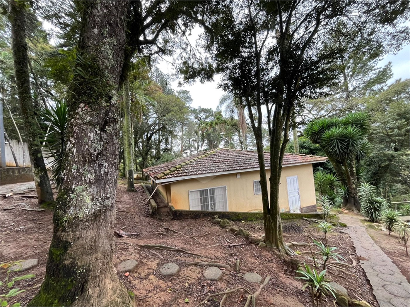 Casa à venda ou para alugar com 5 quartos em Roseira, Mairiporã, SP