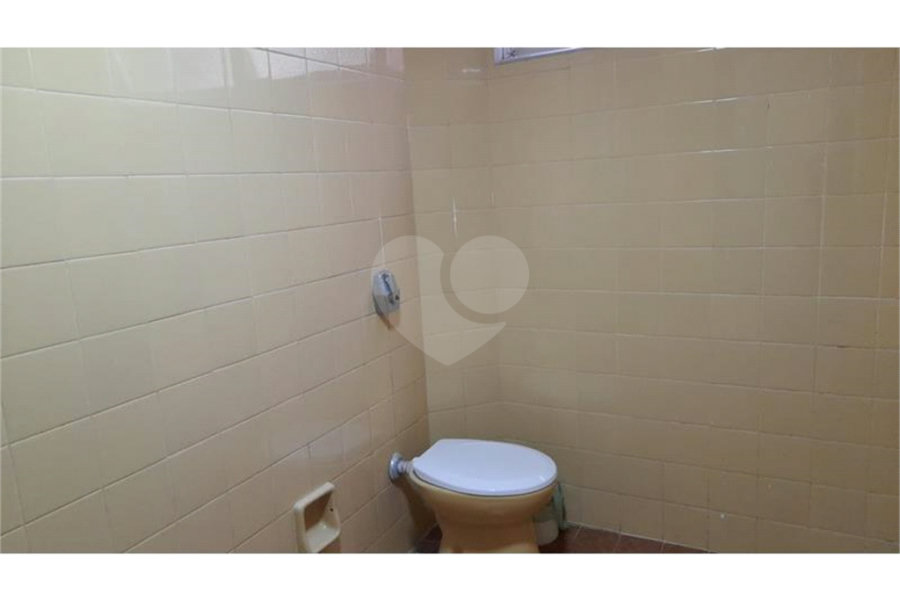 Casa à venda ou para alugar com 5 quartos, sendo 1 suíte, em Vila Romero, São Paulo, SP