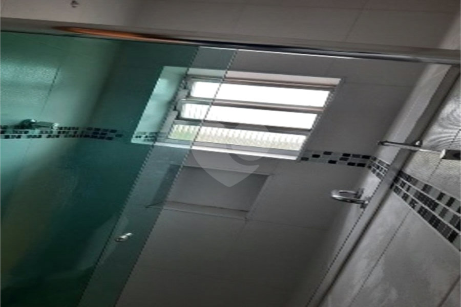 Sobrado à venda com 3 quartos, sendo 1 suíte, em Parque Edu Chaves, São Paulo, SP