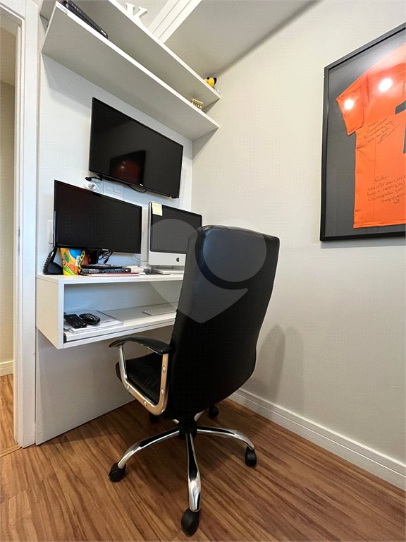 Apartamento à venda com 2 quartos em Santo Amaro, São Paulo, SP