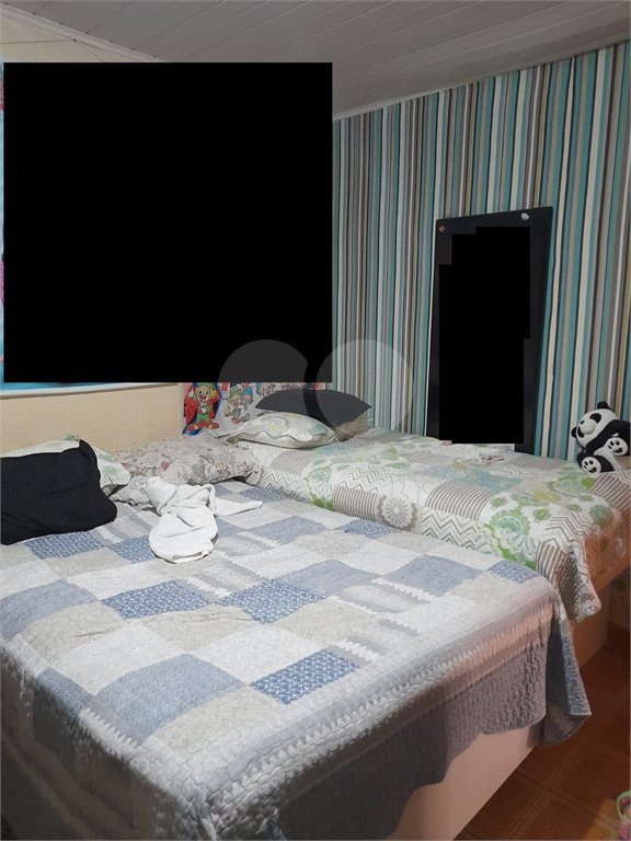 Casa à venda com 4 quartos em Jardim Guimarães, Guarulhos, SP