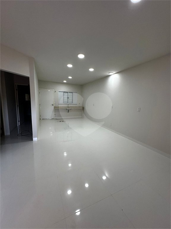 Casa à venda com 3 quartos, sendo 1 suíte,  em Flanboyant Residencial Park, Ponta Porã, MS