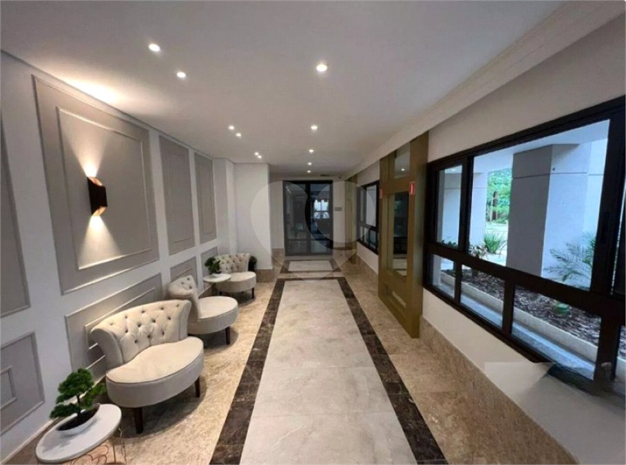 Apartamento à venda com 3 quartos, sendo 2 suítes, em Barueri, Barueri, SP