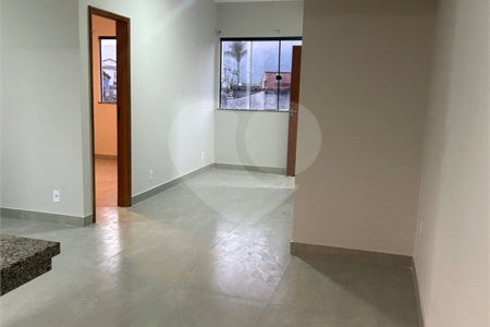 Casa para alugar com 2 quartos em Santíssimo, Rio de Janeiro, RJ