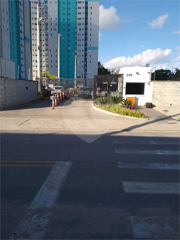 Apartamento à venda com 1 quarto em Botujuru, Mogi das Cruzes, SP