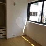 Apartamento à venda com 3 quartos, sendo 1 suíte, em Jardim Parque Morumbi, São Paulo, SP