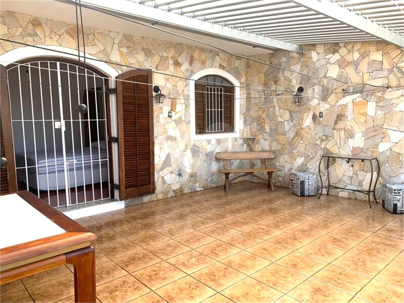 Sobrado à venda com 3 quartos, sendo 1 suíte, em Vila Nova Cachoeirinha, São Paulo, SP