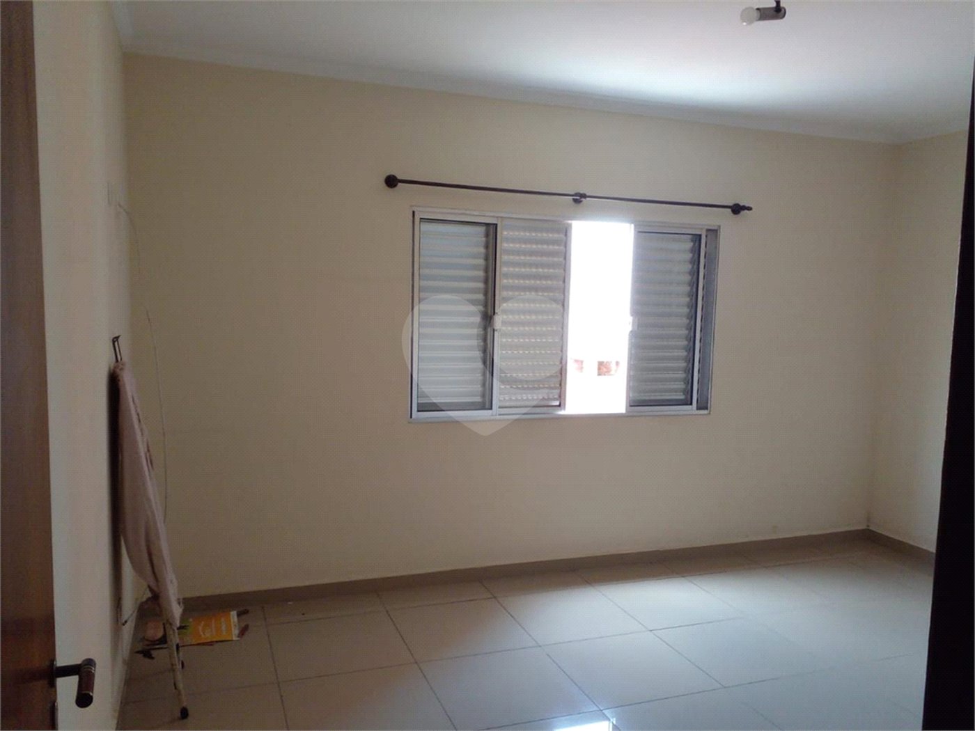Sobrado à venda com 3 quartos, sendo 1 suíte,  em Vila América, Santo André, SP