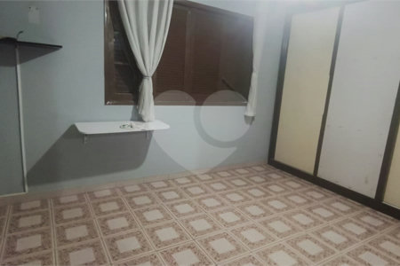 Casa à venda com 3 quartos, sendo 1 suíte,  em Jardim Vila Galvão, Guarulhos, SP