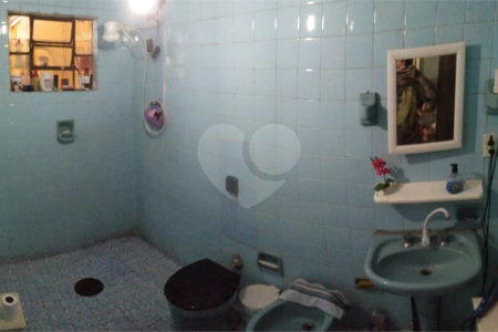 Casa Térrea à venda com 4 quartos, sendo 1 suíte, em Vila Gustavo, São Paulo, SP