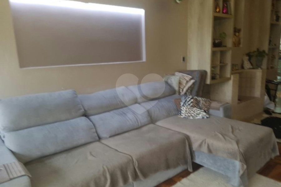 Sobrado à venda com 4 quartos, sendo 2 suítes, em Santana, São Paulo, SP