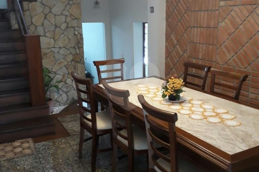 Sobrado à venda com 3 suítes em Santana, São Paulo, SP