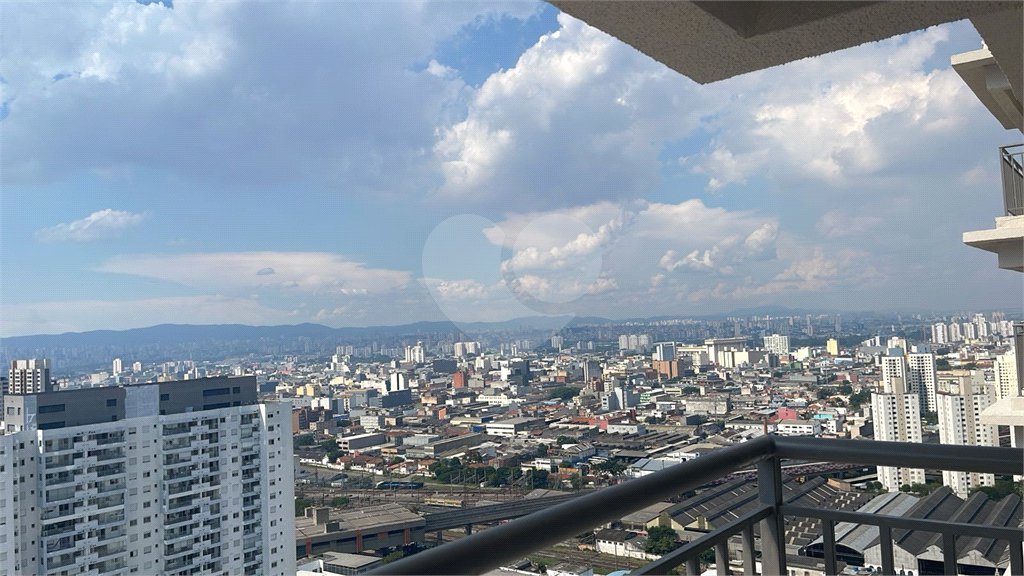 Apartamento á venda no 31o. andar com 126,53m2 COM VISTA PANORÂMICA PERMANENTE para a SERRA DA CANTAREIRA E PAULISTA, com 3 suítes e 2 vagas, Condomínio Clube,próximo do metro Brás. Estuda Proposta