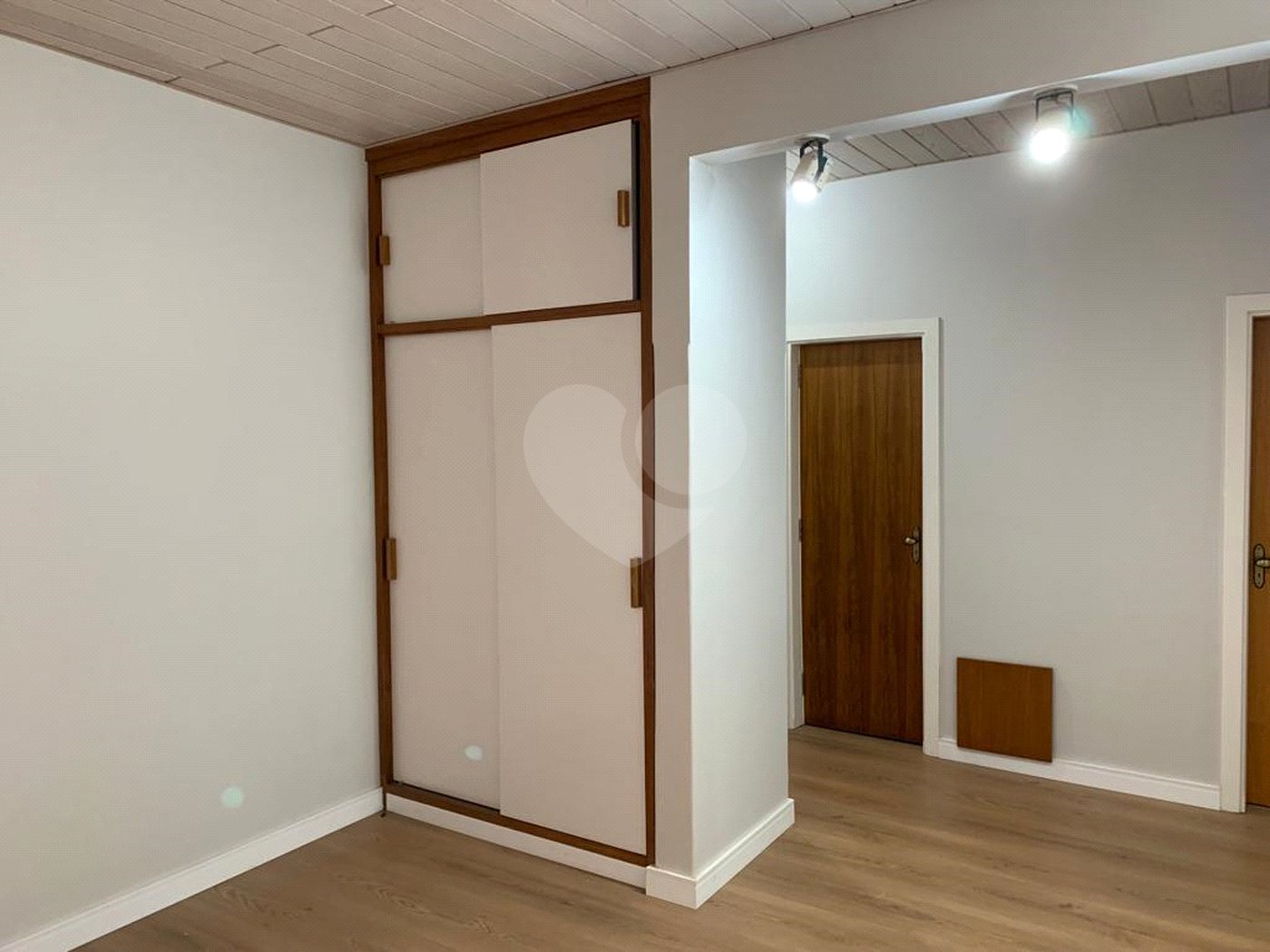 Casa térrea com 4 quartos á venda em Araras, São Paulo - SP