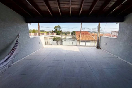 Sobrado à venda com 3 quartos, sendo 1 suíte,  em Residencial Colinas, Mogi das Cruzes, SP