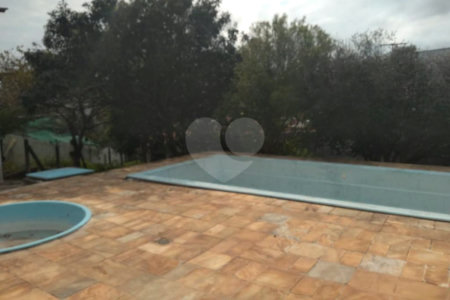 Casa à venda com 3 quartos, sendo 1 suíte, no Centro, Vinhedo, SP