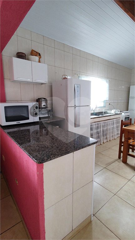 Casa à venda com 3 quartos, sendo 1 suíte, em Vila Santa Helena, Atibaia, SP