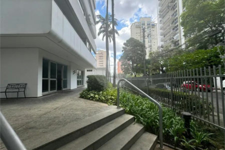 Apartamento à venda com 3 suítes em Indianópolis, São Paulo, SP