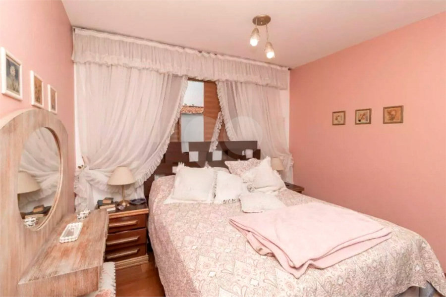Sobrado à venda com 3 quartos, sendo 1 suíte,  em Tremembé, São Paulo, SP