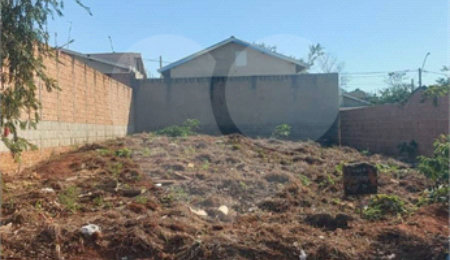 Terreno à venda em Jardim Pinheiros (vila Xavier), Araraquara, SP