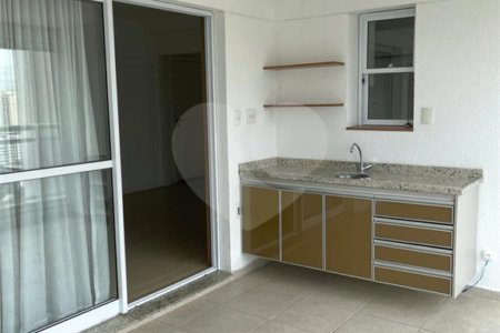 Apartamento à venda com 2 suítes em Cidade Monções, São Paulo, SP