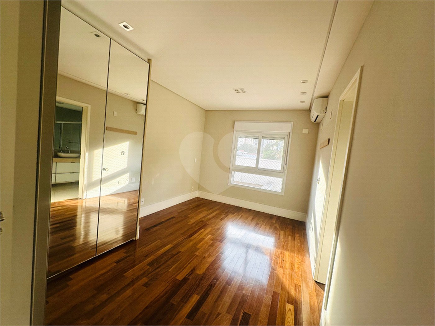 Apartamento à venda com 4 quartos, sendo 2 suítes, em Paraíso, São Paulo, SP