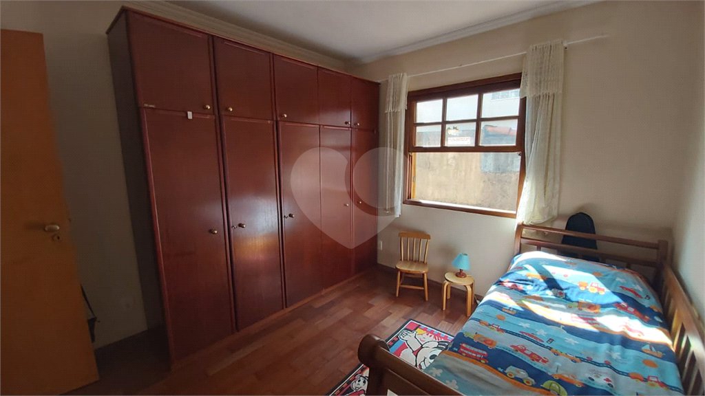 Sobrado à venda com 7 quartos, sendo 2 suítes, em Jardim Marajoara, São Paulo, SP