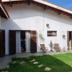 Casa à venda com 3 quartos, sendo 1 suíte, em Vila Santista, Atibaia, SP