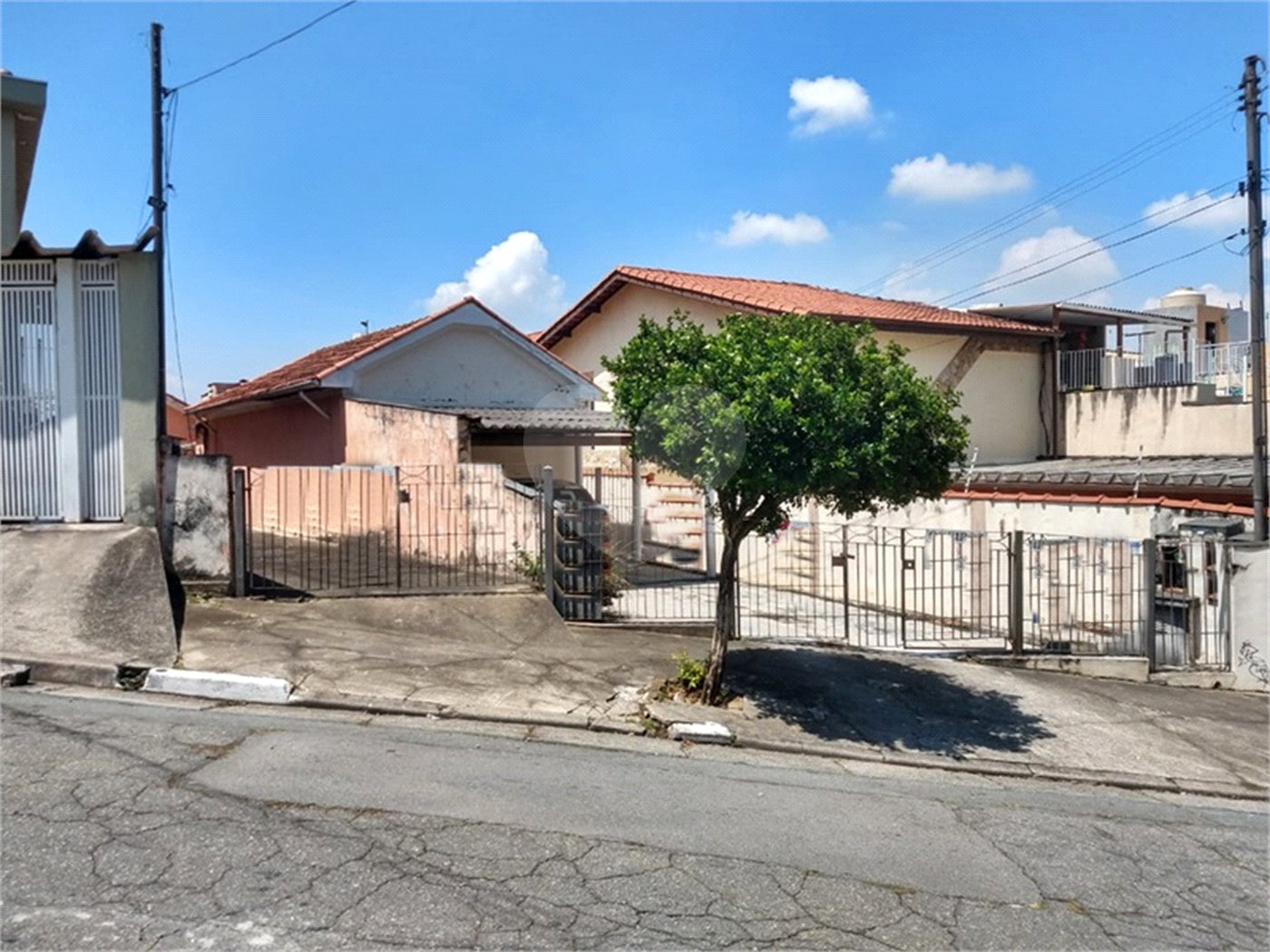 Casa à venda com 1 quarto em Vila Nivi, São Paulo, SP