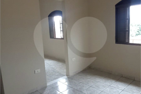 Casa à venda com 3 quartos, sendo 1 suíte, em Bosque dos Eucaliptos, São José dos Campos, SP