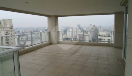 Apartamento à venda com 4 suítes em Campo Belo, São Paulo, SP