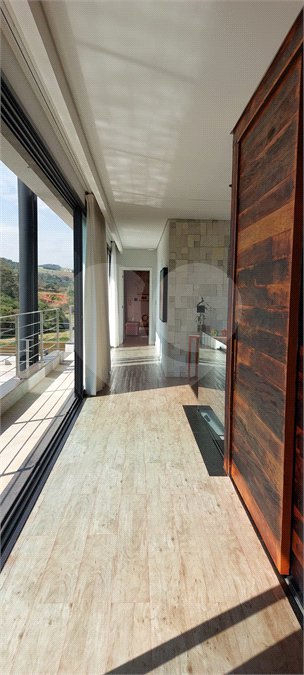 Casa à venda com 3 suítes no condomínio Figueira Garden, Atibaia - SP