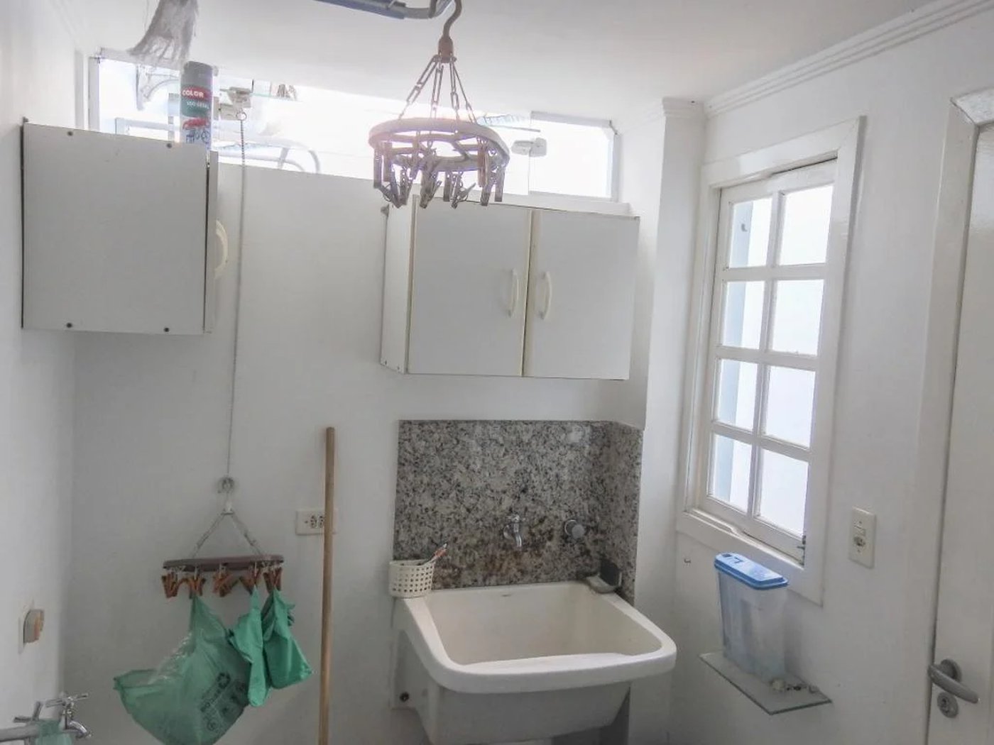 Casa Térrea à venda com 4 quartos, sendo 2 suítes,  em Jardim das Bandeiras, São Paulo, SP