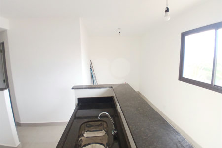 Apartamento à venda com 2 quartos em Vila dos Remédios, São Paulo, SP