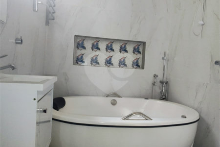 Casa à venda com 2 suítes em Vila Vitório Mazzei, São Paulo, SP