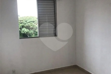 Apartamento no Condomínio Monte Vernon