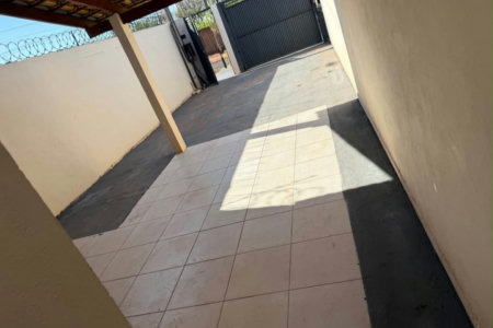 Casa à venda com 2 quartos, sendo 1 suíte,  em Vila Alegre, Três Lagoas, MS