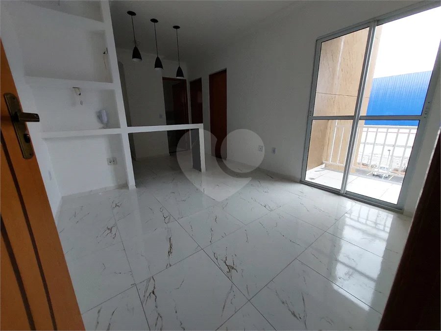 Apartamento à venda com 2 quartos e 1 vaga na Vila Nova Bonsucesso