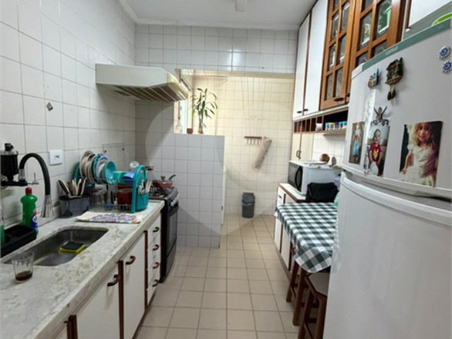 Apartamento à venda com 2 quartos em Parque Maria Domitila, São Paulo, SP