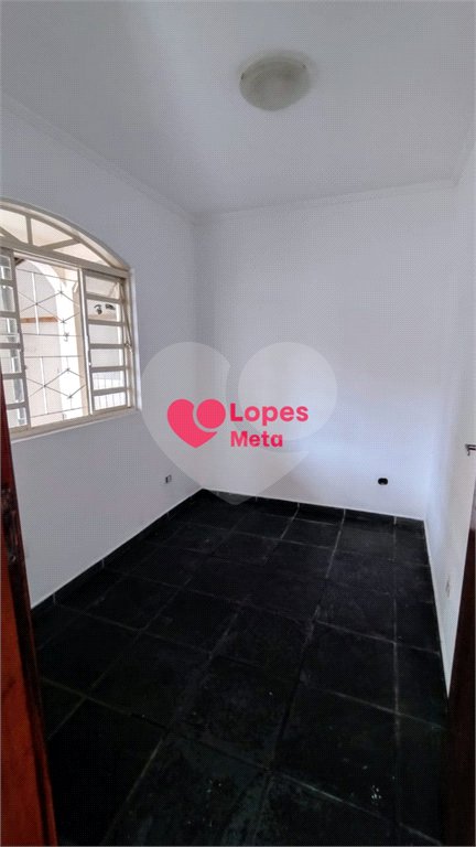 BELISSIMA CASA COM 250M², 3 DORMITORIOS, 1 BANHEIRO E 3 VAGAS DE GARAGEM, CIDADE VISTA VERDE, SÃO JO