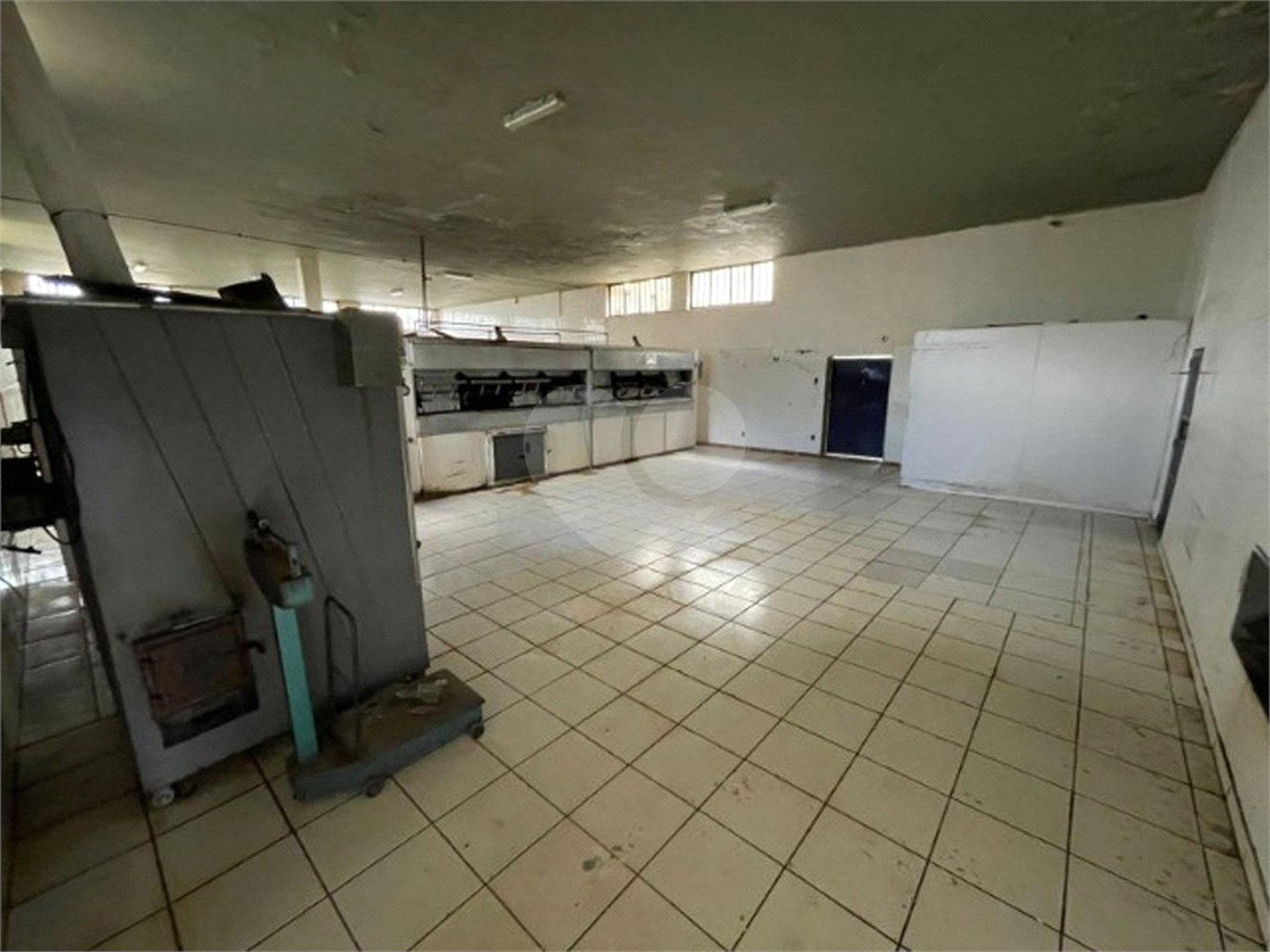 Barracão em Araraquara/SP, disponível para venda e locação.