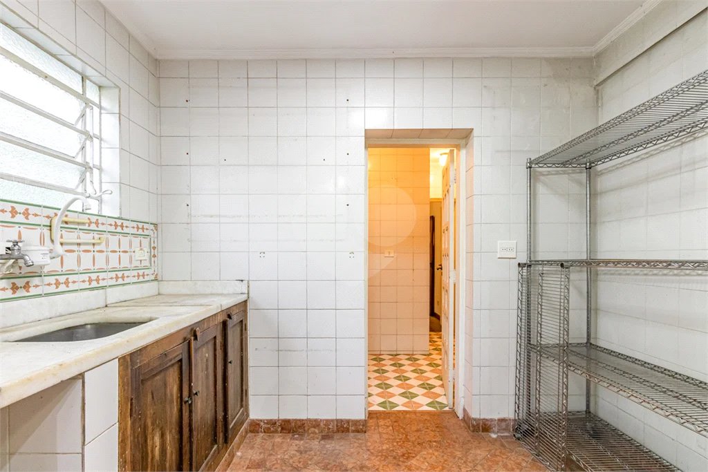 PACAEMBU COM LINDO QUINTAL /ACEITA APTO NA REGIAO ATÉ 40%