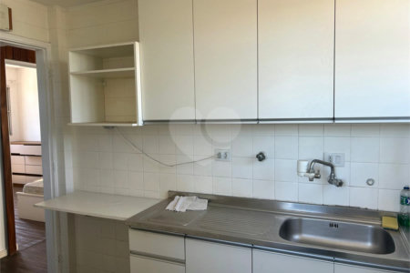 Onde o sossego encontra a praticidade: Seu novo refúgio no Planalto Paulista!Andar alto,vista privilegiada, 2 dormitorios,1 sala,cozinha e banheiro,SEM VAGA.