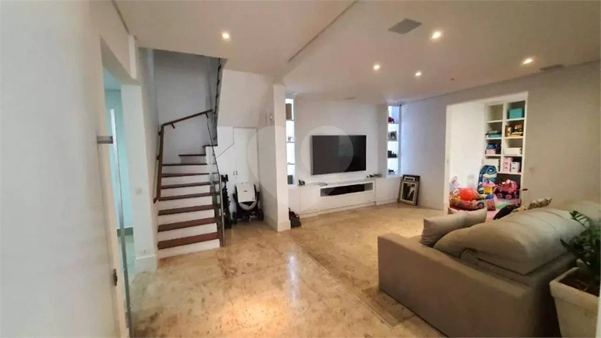 Casa com 3 suítes à venda, com 3 suítes e 4 vagas - Cidade Jardim - São Paulo/SP