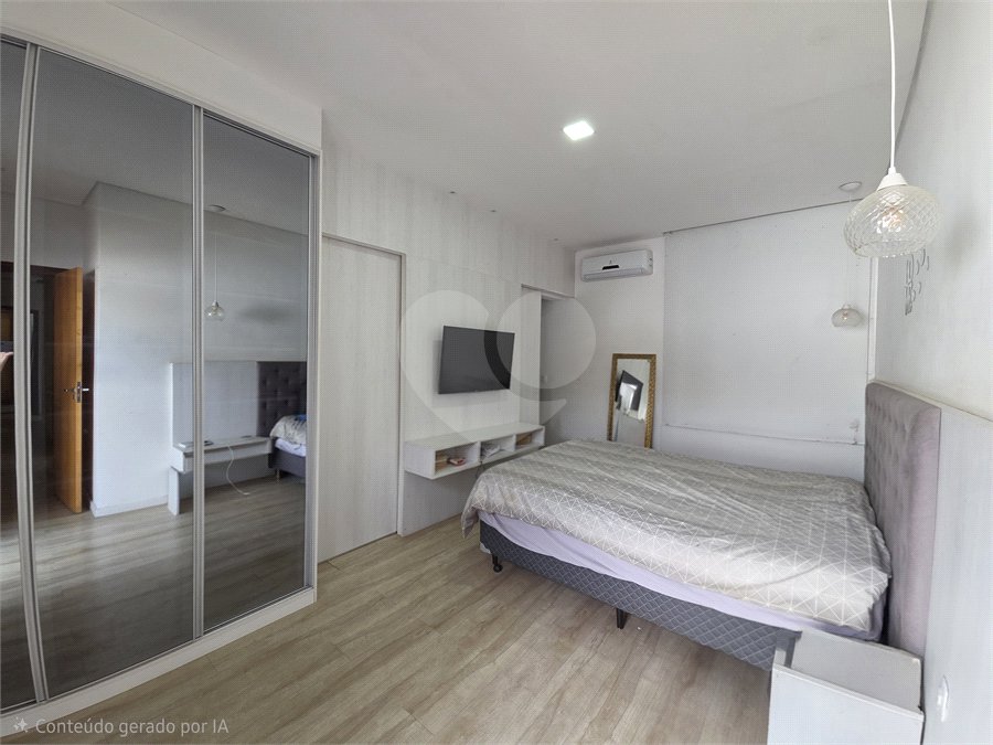 Casa à venda com 4 quartos, sendo 1 suíte, no condomínio Village Ipanema 2, Araçoiaba da Serra - SP