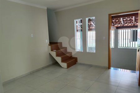 Casa à venda com 4 quartos, sendo 1 suíte, em Jardim América, São José dos Campos, SP