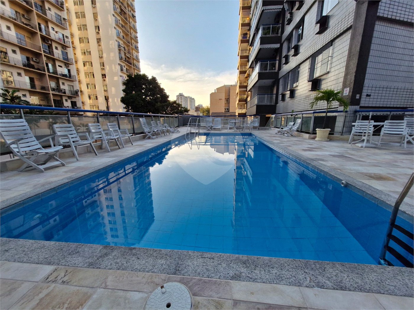 Apartamento à venda com 3 quartos, sendo 1 suíte,  em Vila Isabel, Rio de Janeiro, RJ