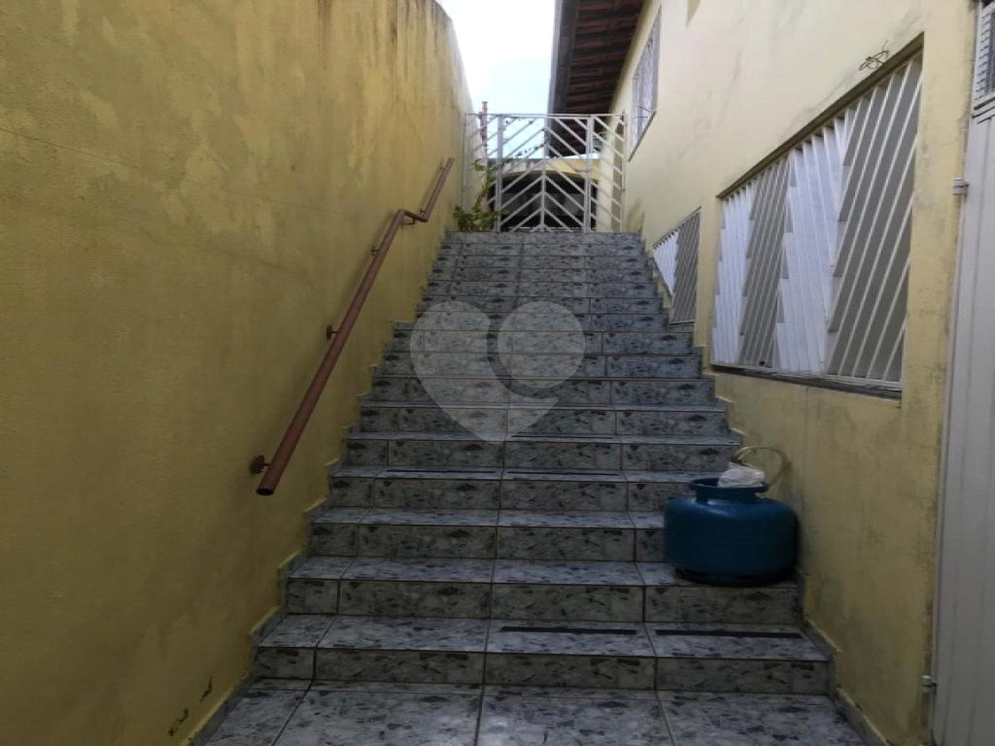 Casa à venda com 3 quartos, sendo 1 suíte,  em Jardim Ester Yolanda, São Paulo, SP
